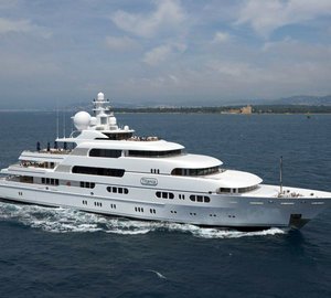 LAST MINUTE DEAL: Superyacht Titania offers 50% off this Christmas holiday