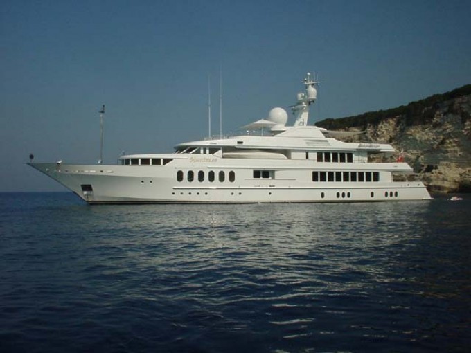 Superyact Huntress. Image courtesy of Curtis Stokes