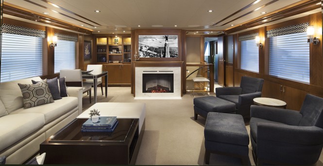 Luxury yacht FAR NIENTE - Skylounge