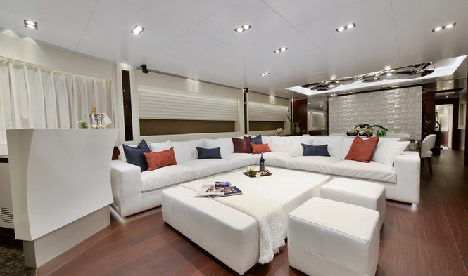 Luxury yacht PARADISE - Main Salon