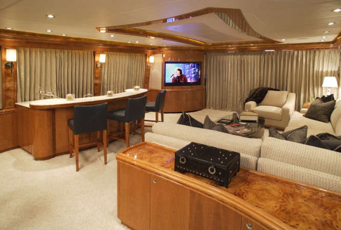 Luxury yacht LA DOLCE VITA - Main salon