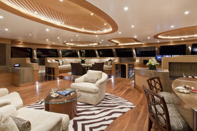 Luxury catamaran HEMISPHERE by Pendennis - Main salon. Photo credit: Jeff Brown / Pendennis Shipyard