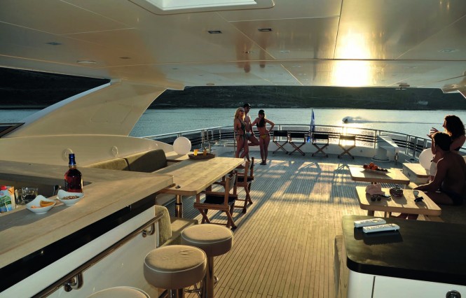 M/Y ESPRESSO - Sundeck