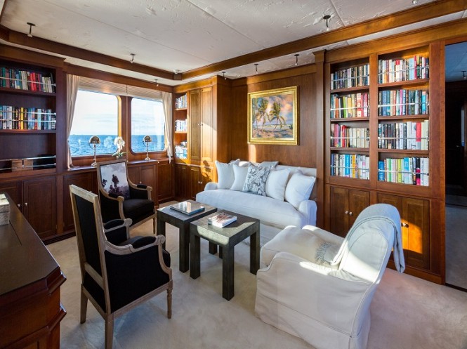 The Master suite aboard luxury yacht PIONEER has its own separate lounge