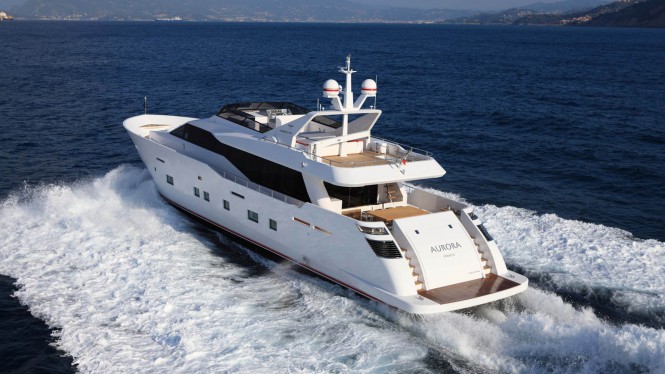 Motor Yacht AURORA aft view - built by Tecnomar
