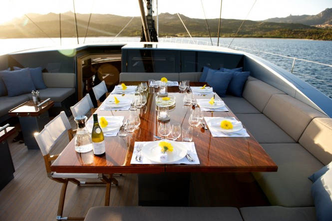 Sailing yacht SARISSA -  Al fresco Dining on Deck