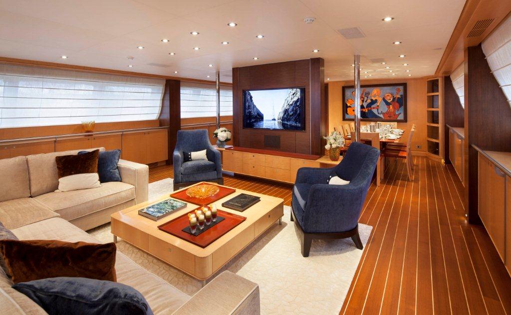 sailing yacht salon