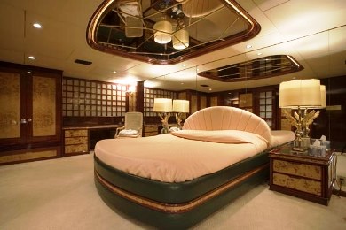 Luxury yacht CLOUD ATLAS - Master suite