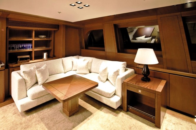 Luxury yacht ETHEREAL - Main salon
