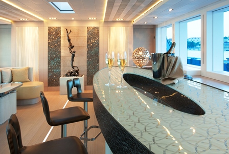 M/Y PHILMI - Wet bar by Sandrine Melot