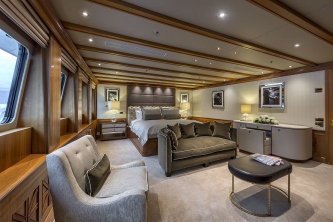 Master suite - Superyacht THE WELLESLEY