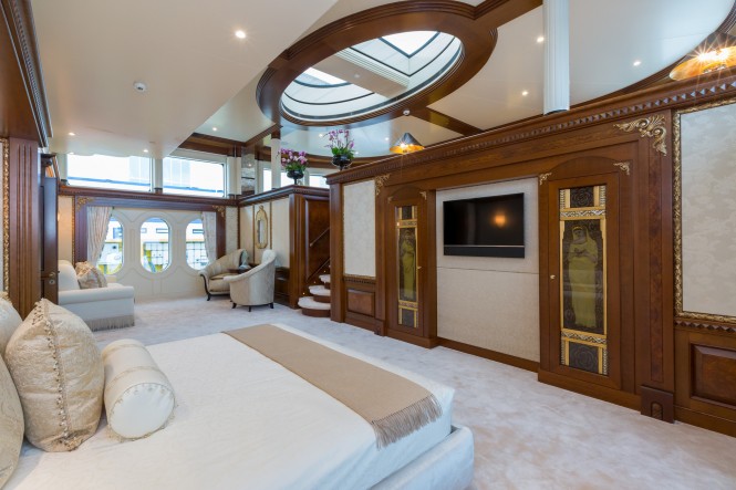 Master suite aboard superyacht CALYPSO