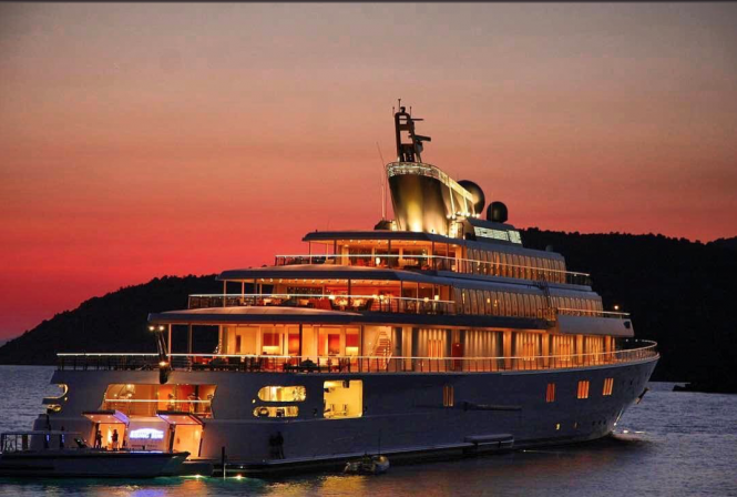 Motor Yacht Rising Sun at sunset. Photo credit @davidgeffen