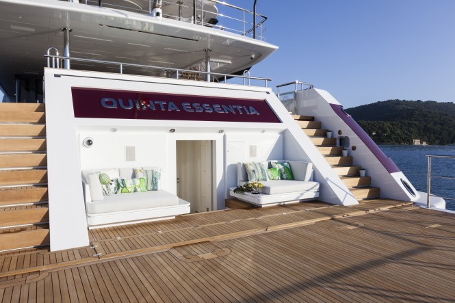 Quinta Essentia - BEACH CLUB - OPENING TRANSOM