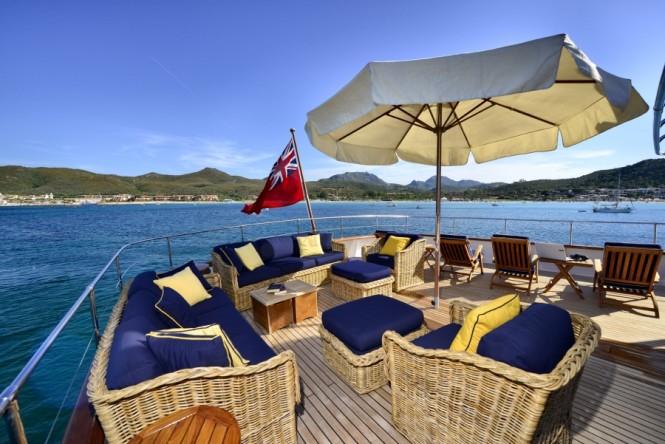 Sundeck seating on luxury yacht COMMITMENT