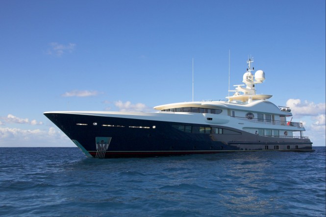 Superyacht DENIKI - Built by Amels