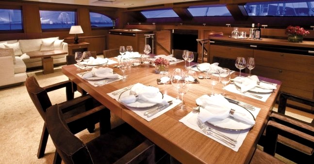 Superyacht ETHEREAL - Formal dining area