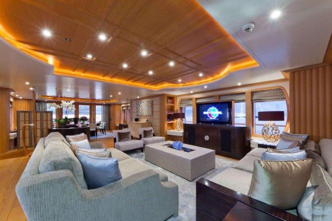 Superyacht HANIKON - Main Salon