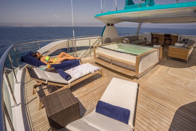 Luxury yacht ANKA - Sundeck