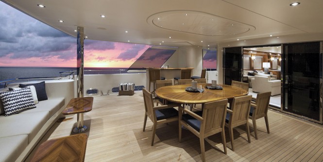 Luxury yacht FAR NIENTE - Main aft deck