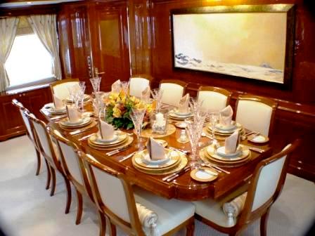Luxury yacht WILD THYME - Formal dining room