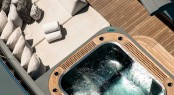 Motor yacht PLAN B - Jacuzzi and sunpads
