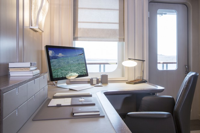 Polar Star writing desk:study - Photo Stuart Pearce