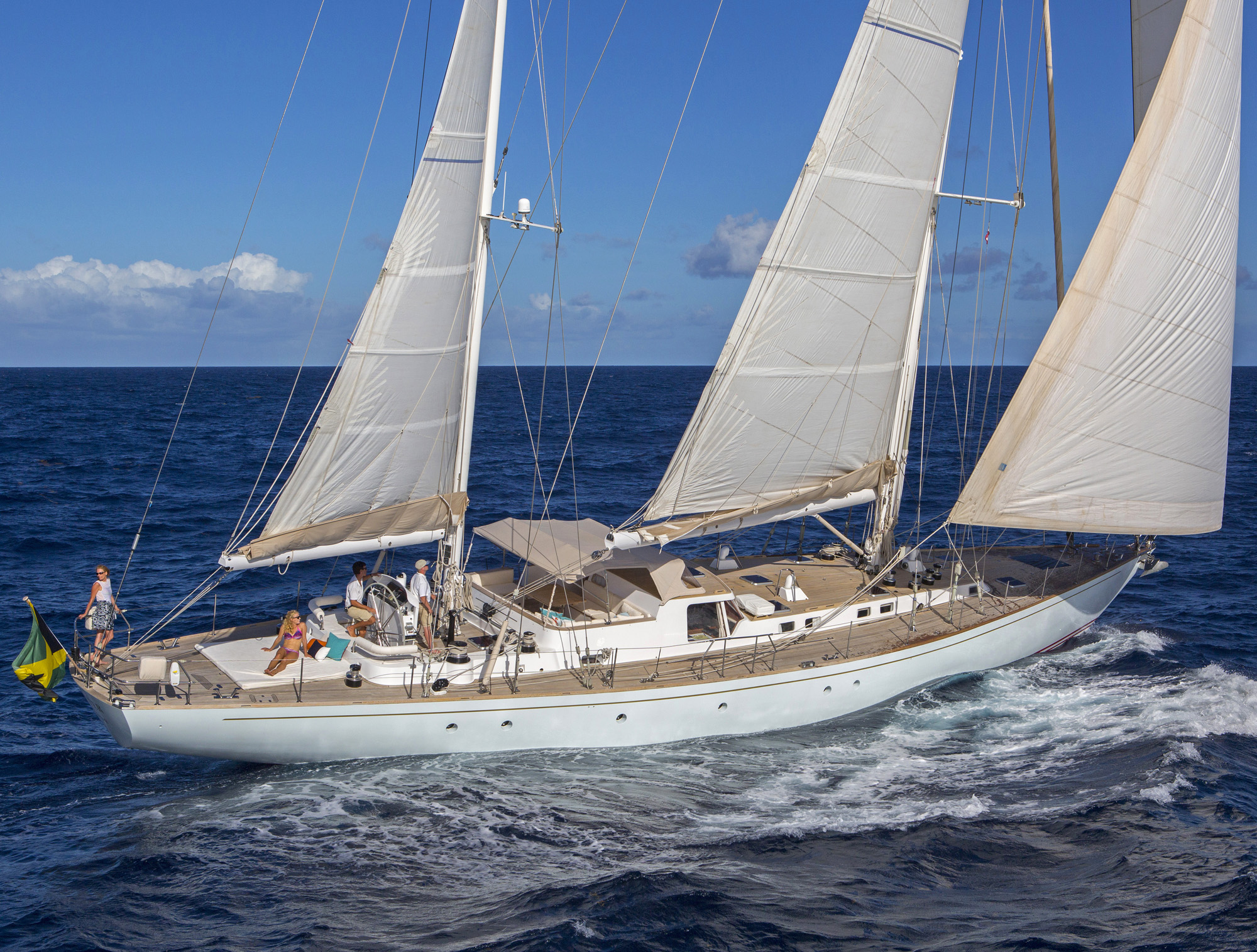 sailing yacht jupiter