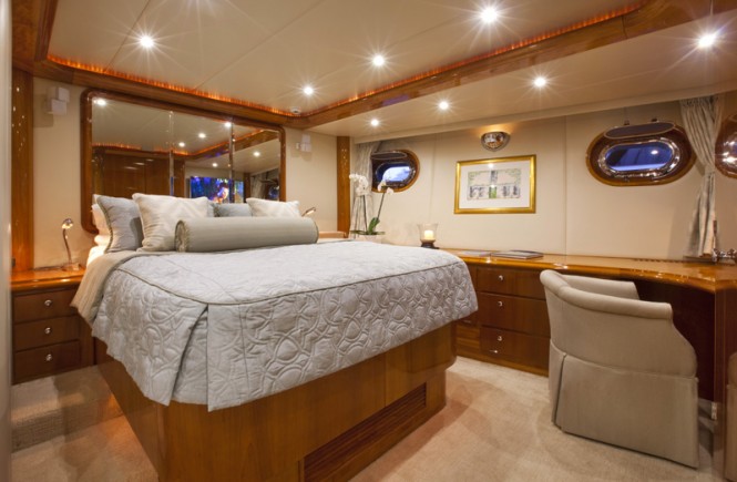 Sailing yacht REE - Master suite