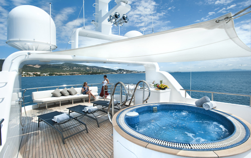 Superyacht CHRISTINA G - Sundeck
