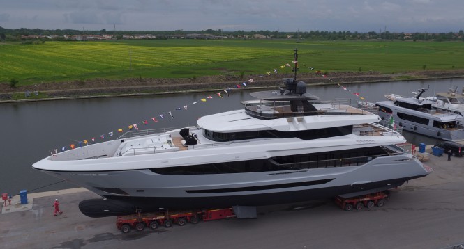 Hull #2 Mangusta Oceano 42 launched in Italy
