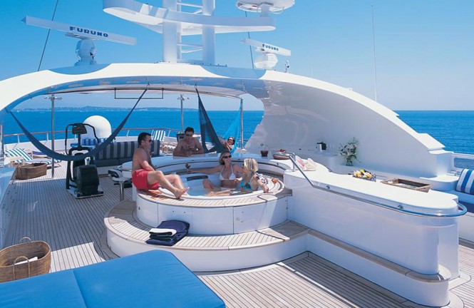 Luxury yacht KANALOA - Sundeck