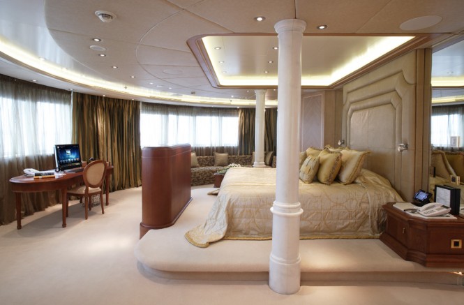 Luxury yacht MOONLIGHT II - Master suite