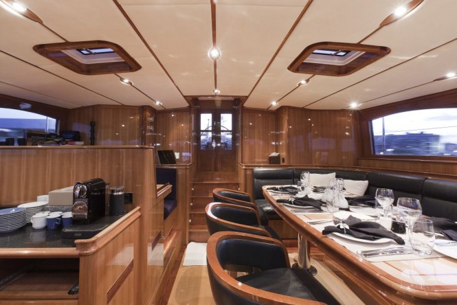 Luxury yacht THIS IS US - Formal dining on the upper salon