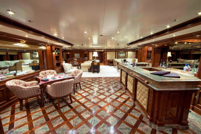 Luxury yacht TITANIA - Main salon