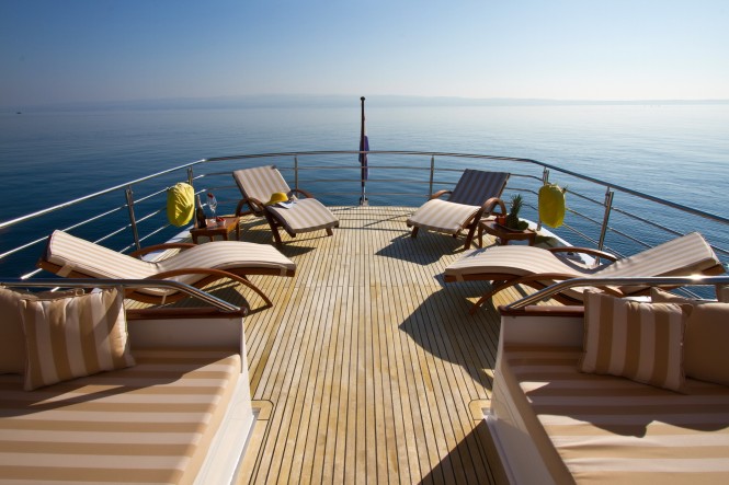 Motor yacht AURIANE - Sundeck aft