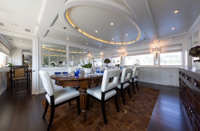 Motor yacht BINA - Formal dining area