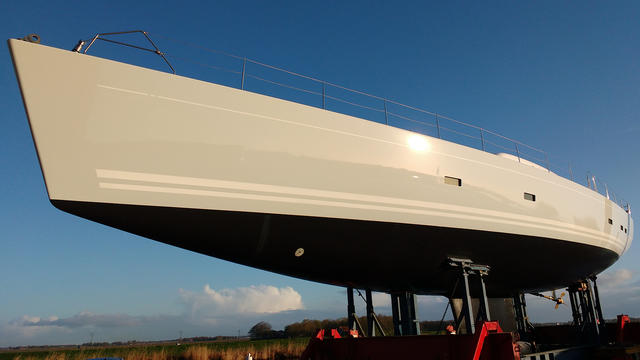 Sailing Yacht Gliss relaunched