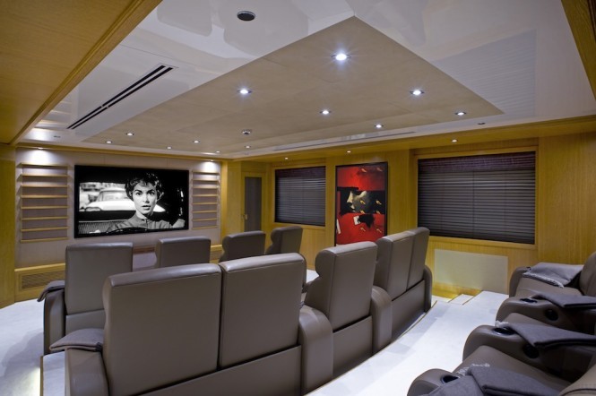 Superyacht INDIAN EMPRESS - Cinema