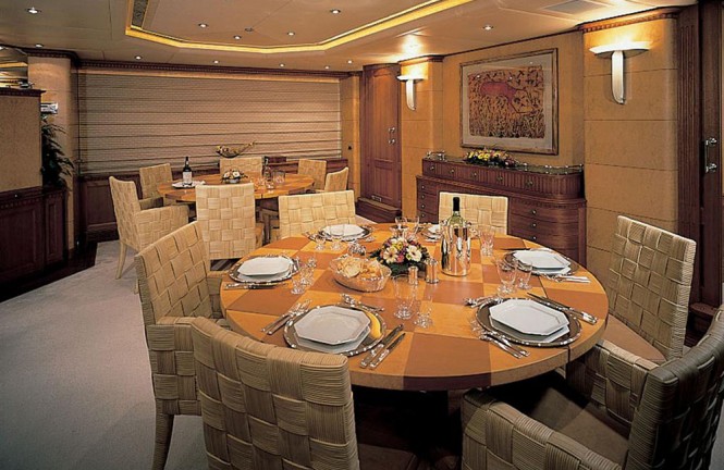 Superyacht KANALOA - Formal dining