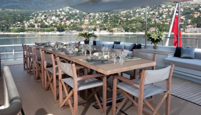 Superyacht MARIU - Alfresco dining on the upper deck aft