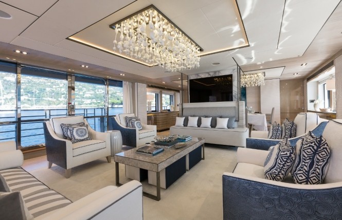 Superyacht THUMPER - Main salon with formal dining area adjacent