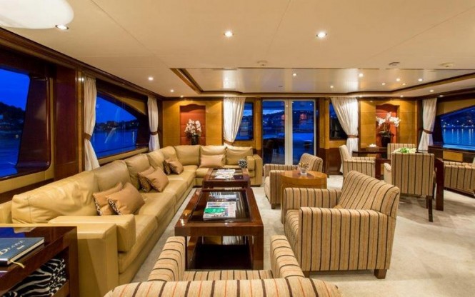 Luxury yacht DIANE - Skylounge