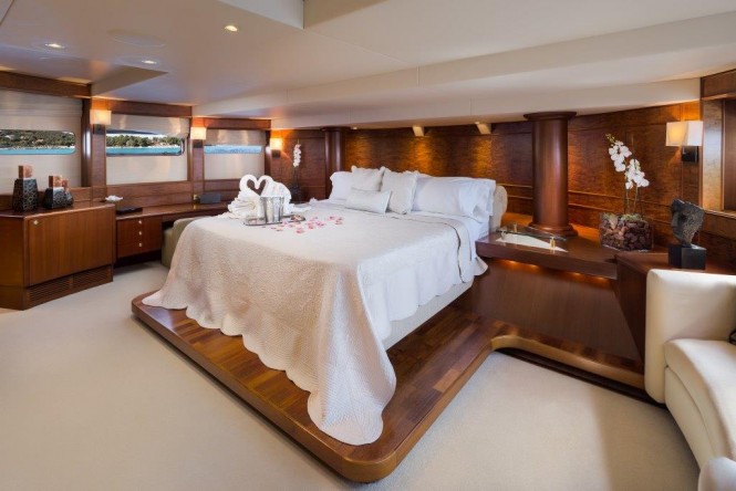 Motor yacht BRAZIL - Master stateroom
