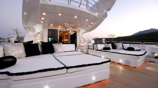 Motor yacht Pure One - exterior