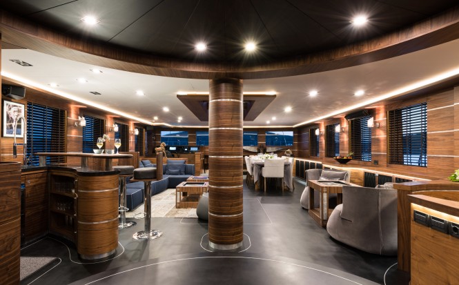 Sailing yacht ROX STAR - Salon and formal dining area
