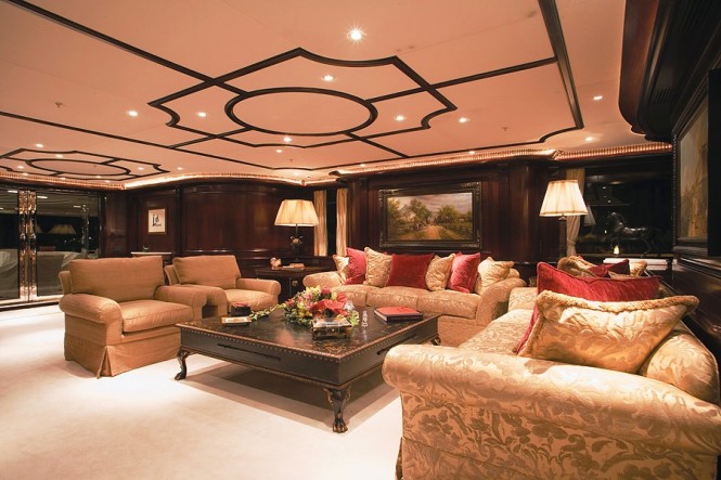Superyacht ELENI - Main salon
