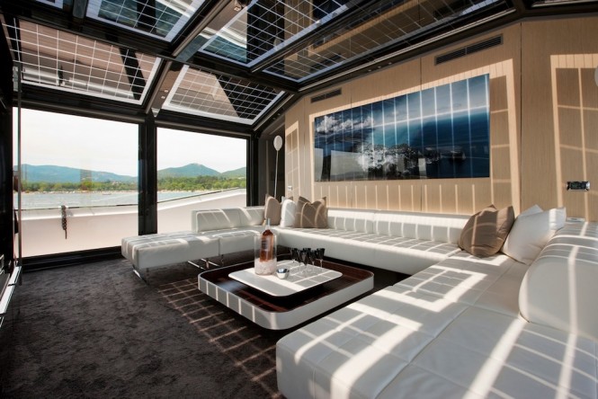 Superyacht M'OCEAN skylounge