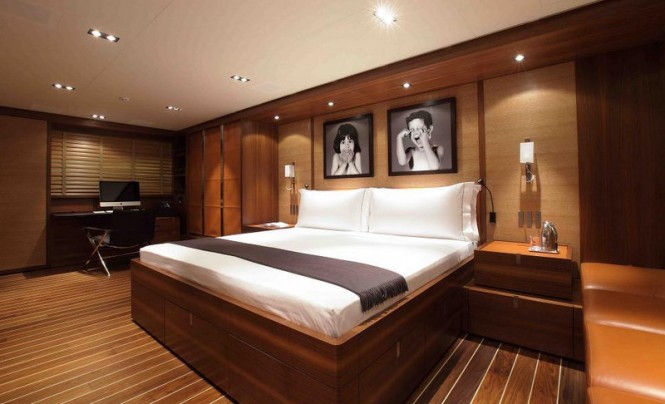 Superyacht STATE OF GRACE - Master suite