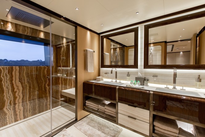 VERTIGE - master bathroom